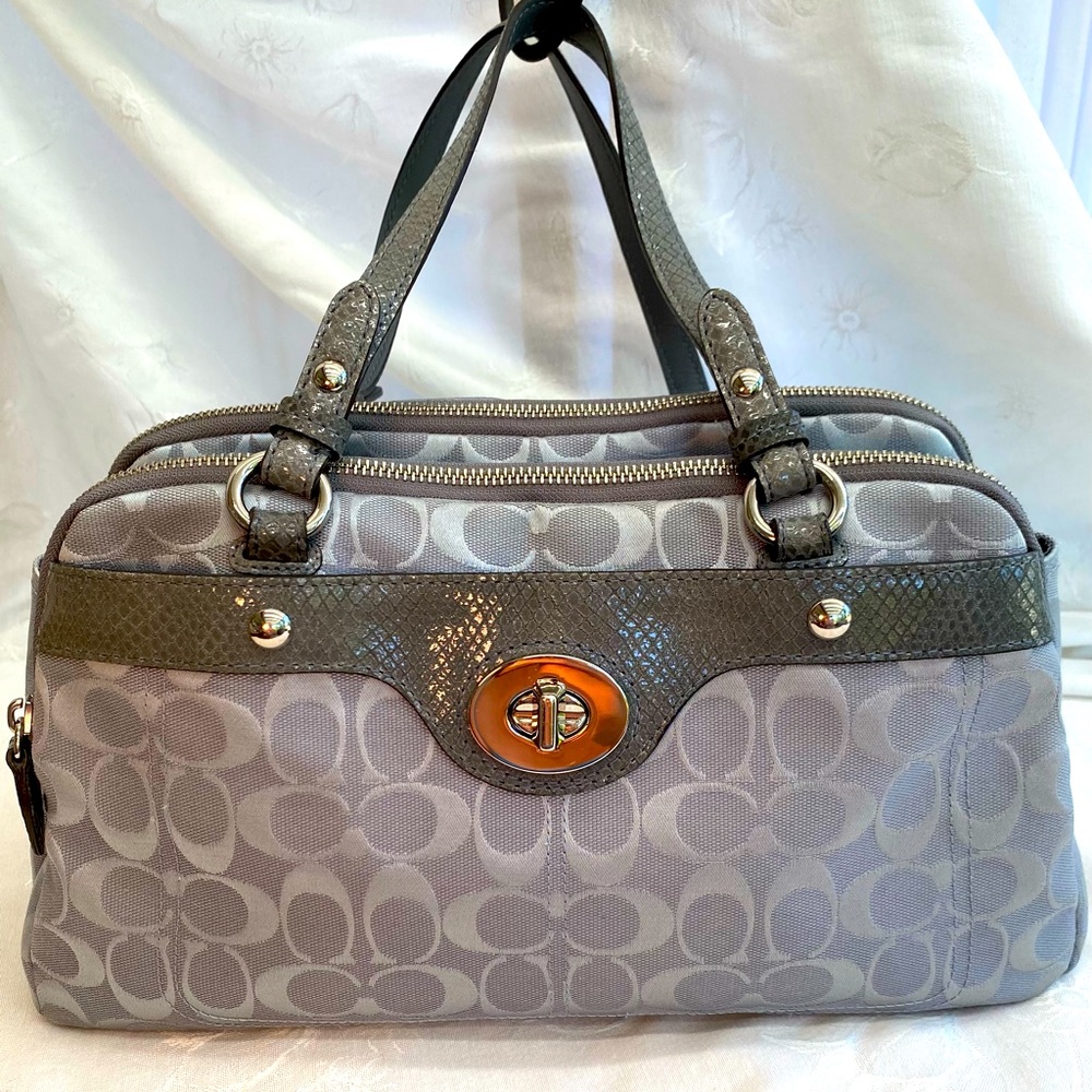 🏇COACH SIGNATURE SILVER & GRAY LEATHER TURN LOCK PENELOPE SATCHEL w/ SATIN DU…